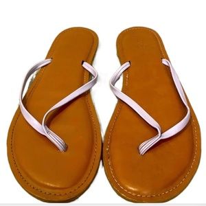 EUC Lavender Flip Flops